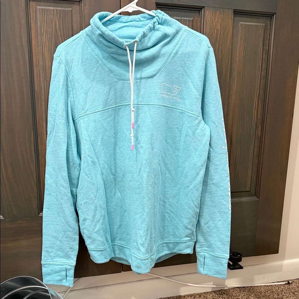 Women’s Vineyard Vines Light Blue Pullover Sweater/sweatshirt comfy size medium